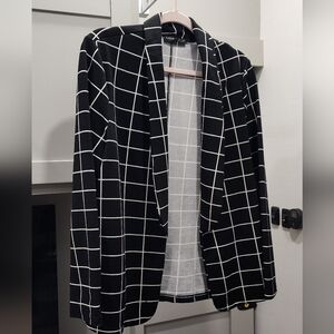 Stretchy Black and White Grid Pattern Blazer